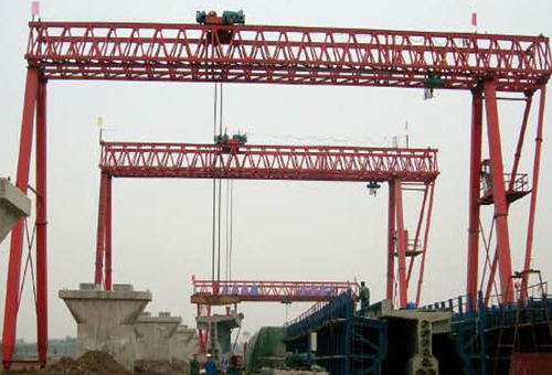 Truss type engineering gantry crane for lifting concrete beam